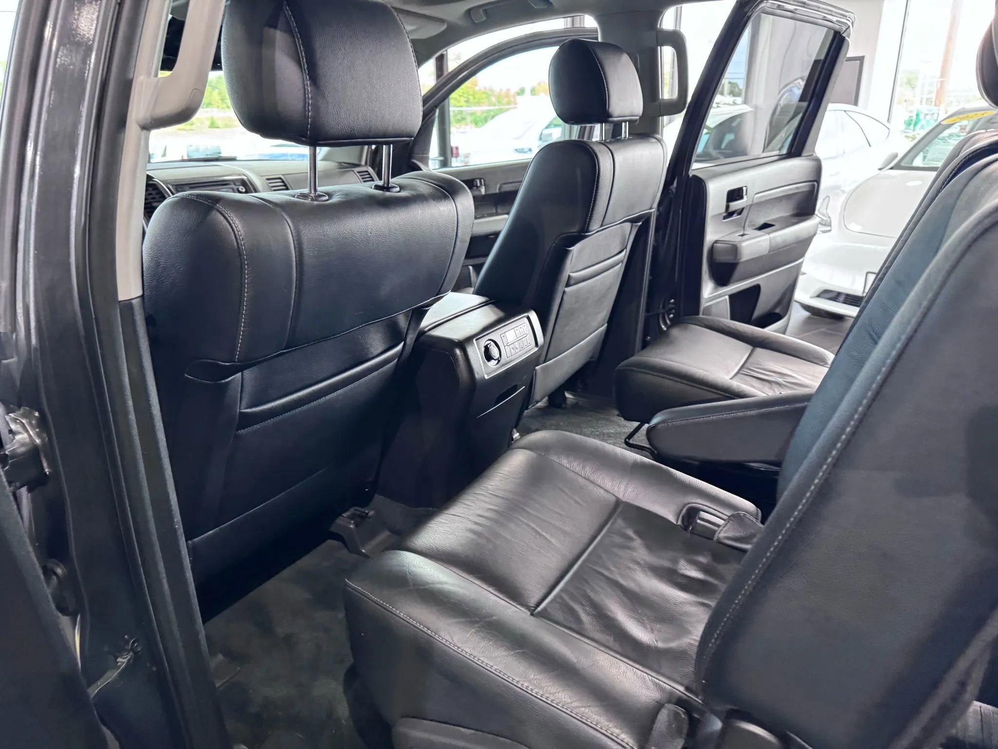 Used 2018 Toyota Sequoia TRD Sport image 19