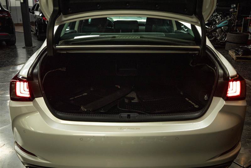 Used 2022 Lexus ES 350 w/ Premium Package FWD image 7