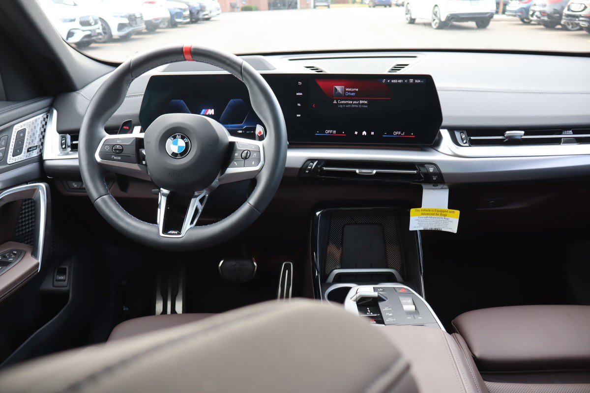 Used 2025 BMW X2 M35i w/ Premium Package image 13