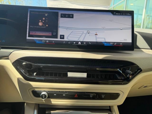 Used 2025 BMW 330i xDrive Sedan w/ Convenience Package AWD/4WD image 14