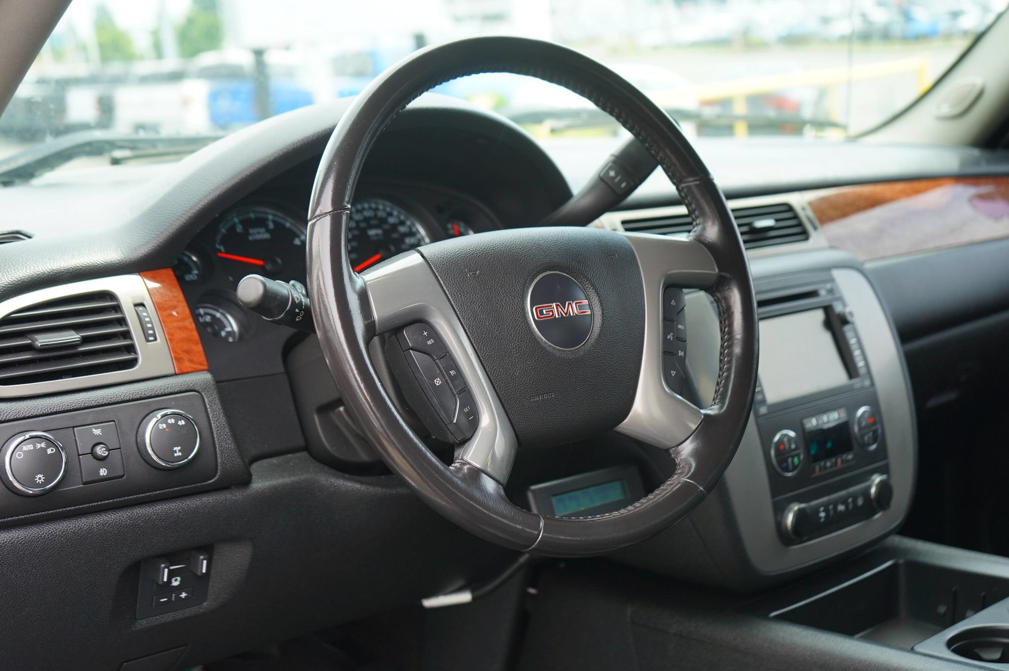 Used 2008 GMC Sierra 3500 SLT AWD/4WD image 12