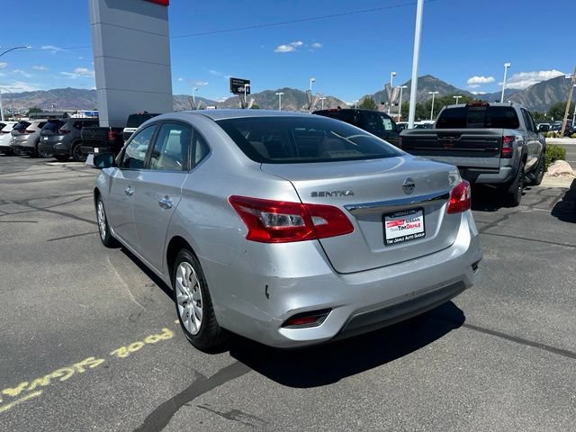 Used 2016 Nissan Sentra S FWD image 9