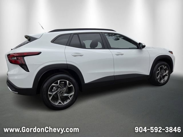 New 2026 Chevrolet Trax LT w/ Driver Confidence Package image 7