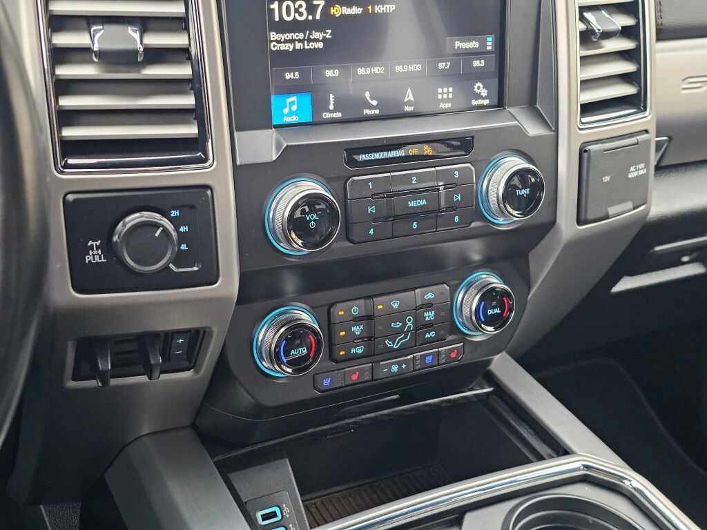 Used 2019 Ford F350 Platinum w/ FX4 Off-Road Package image 27