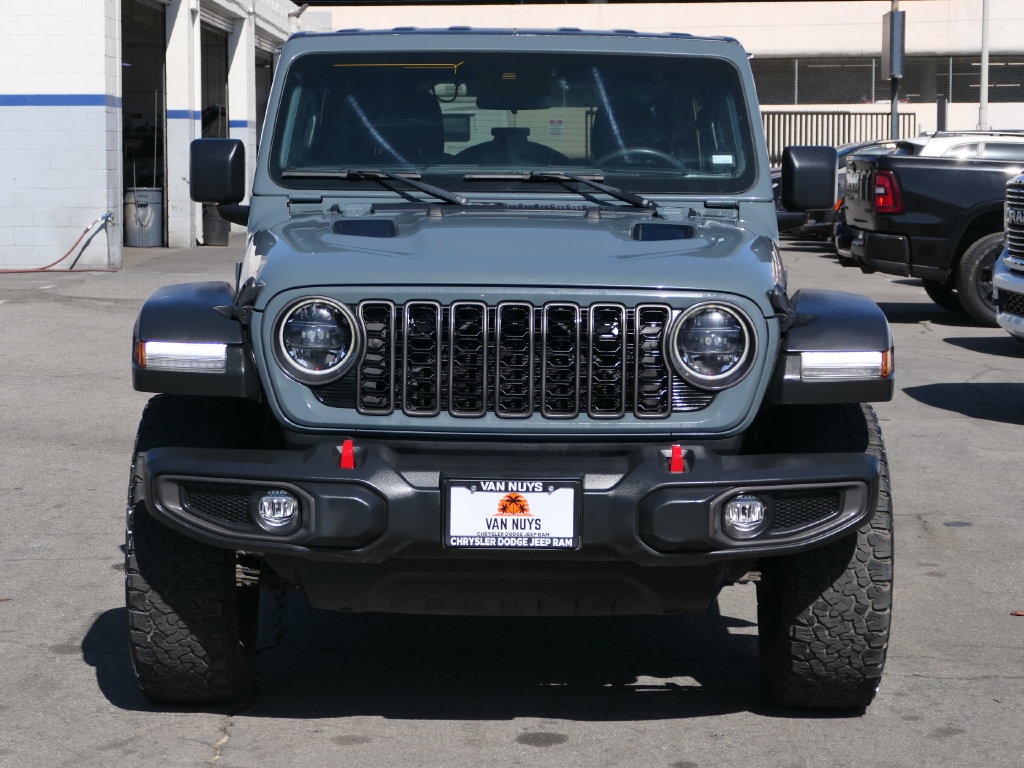 Used 2024 Jeep Wrangler Unlimited Rubicon AWD/4WD image 6