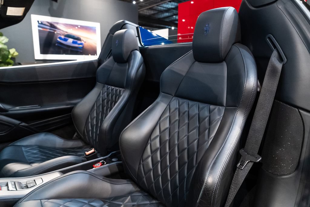 Certified 2014 Ferrari 458 Spider RWD image 4