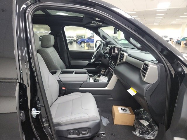 New 2026 Toyota Tundra Limited image 8