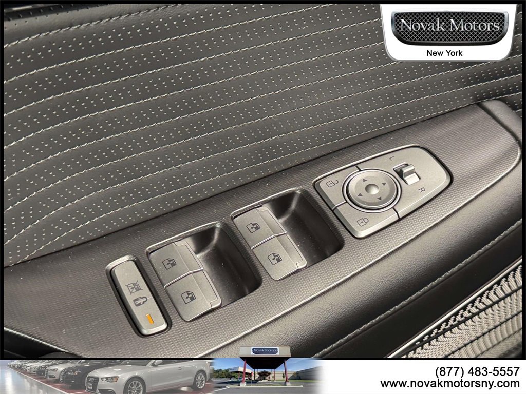 Used 2024 Hyundai Palisade Calligraphy image 14