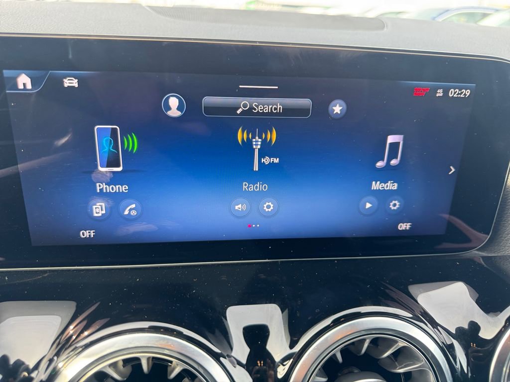 Certified 2025 Mercedes-Benz GLA 250 image 22