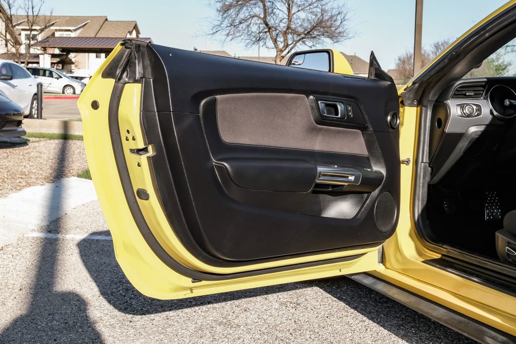 Used 2018 Ford Mustang GT w/ Black Accent Pkg image 24