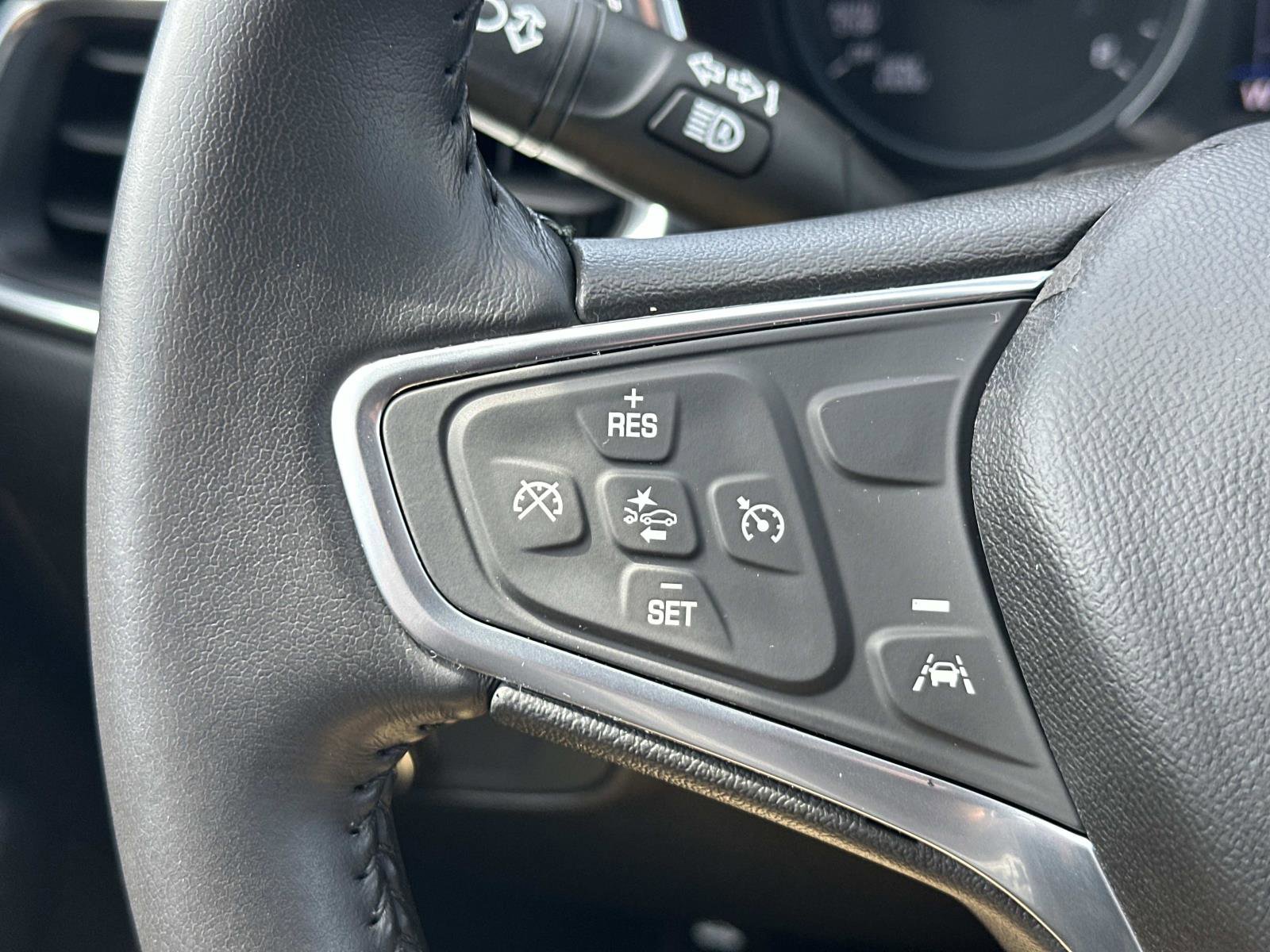 Used 2022 Chevrolet Equinox LT image 21