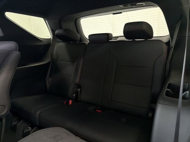 Certified 2024 Chevrolet Traverse RS image 19
