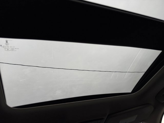 Used 2024 Mitsubishi Outlander SE image 17