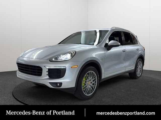 Used 2017 Porsche Cayenne S AWD/4WD image 1
