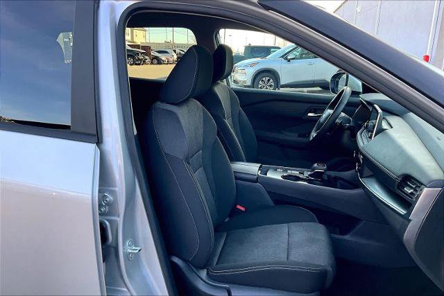 Certified 2025 Nissan Rogue SV image 8