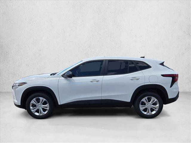 Used 2026 Chevrolet Trax LS FWD image 5