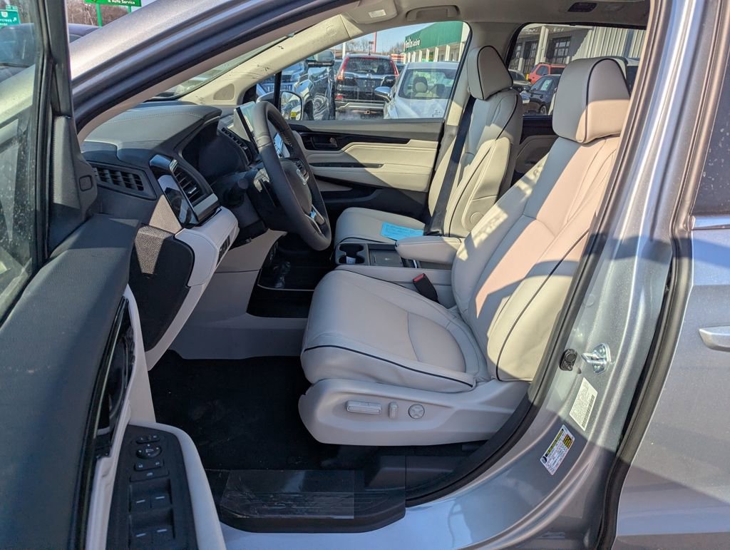 New 2026 Honda Odyssey Touring image 10