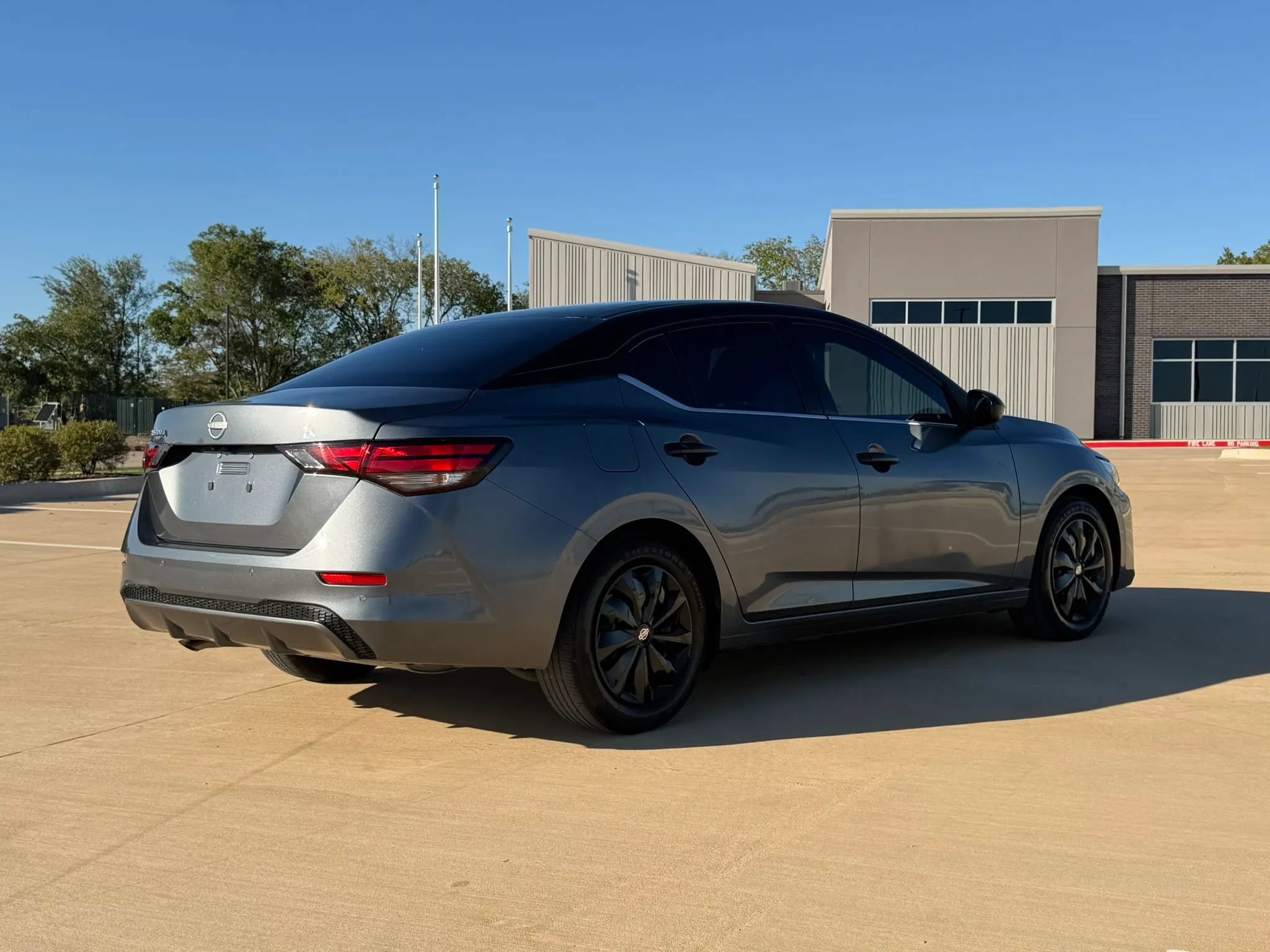 Used 2024 Nissan Sentra S FWD image 6