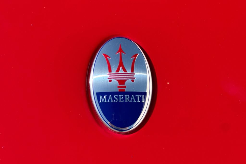 Used 2016 Maserati GranTurismo Sport RWD image 25