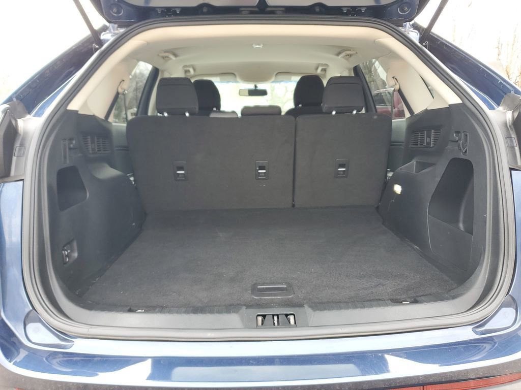 Used 2017 Ford Edge SEL image 8