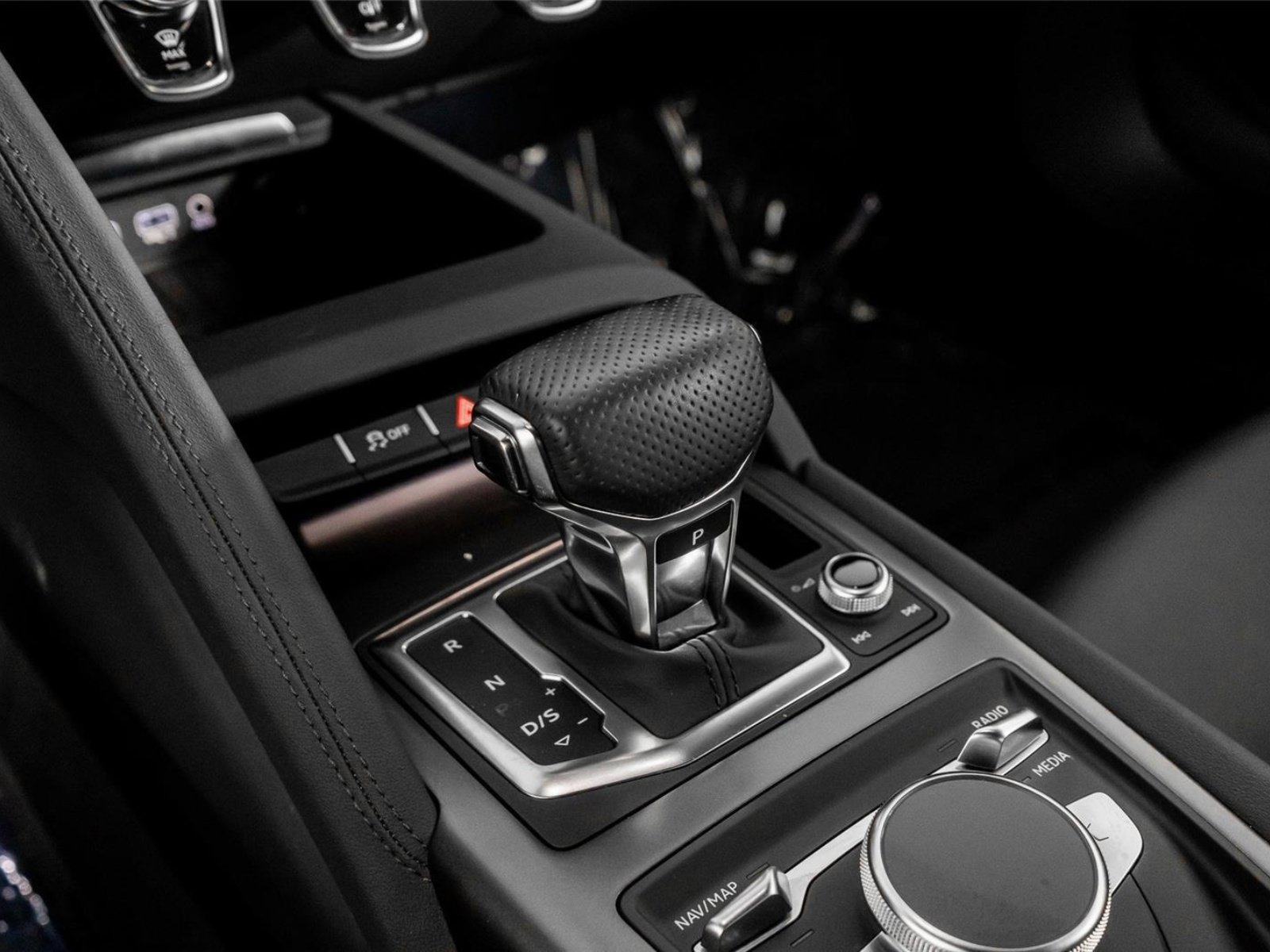 Used 2022 Audi R8 V10 performance RWD image 36