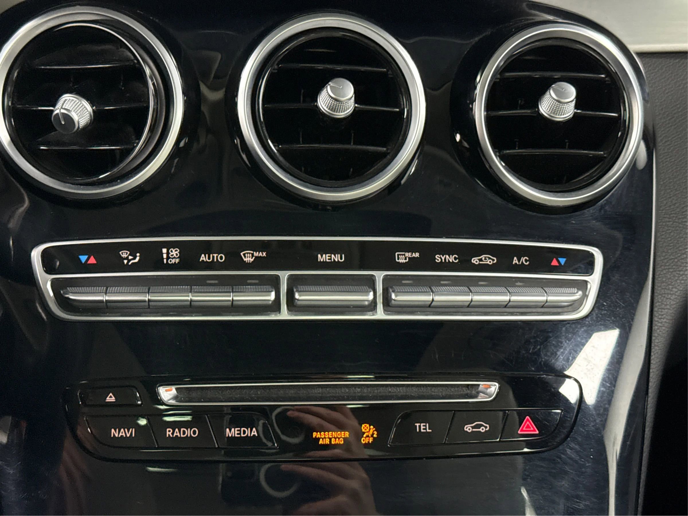 Used 2016 Mercedes-Benz C 300 4MATIC Sedan image 24