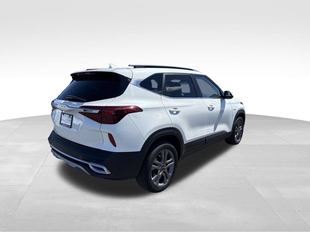 Certified 2023 Kia Seltos S AWD/4WD image 7