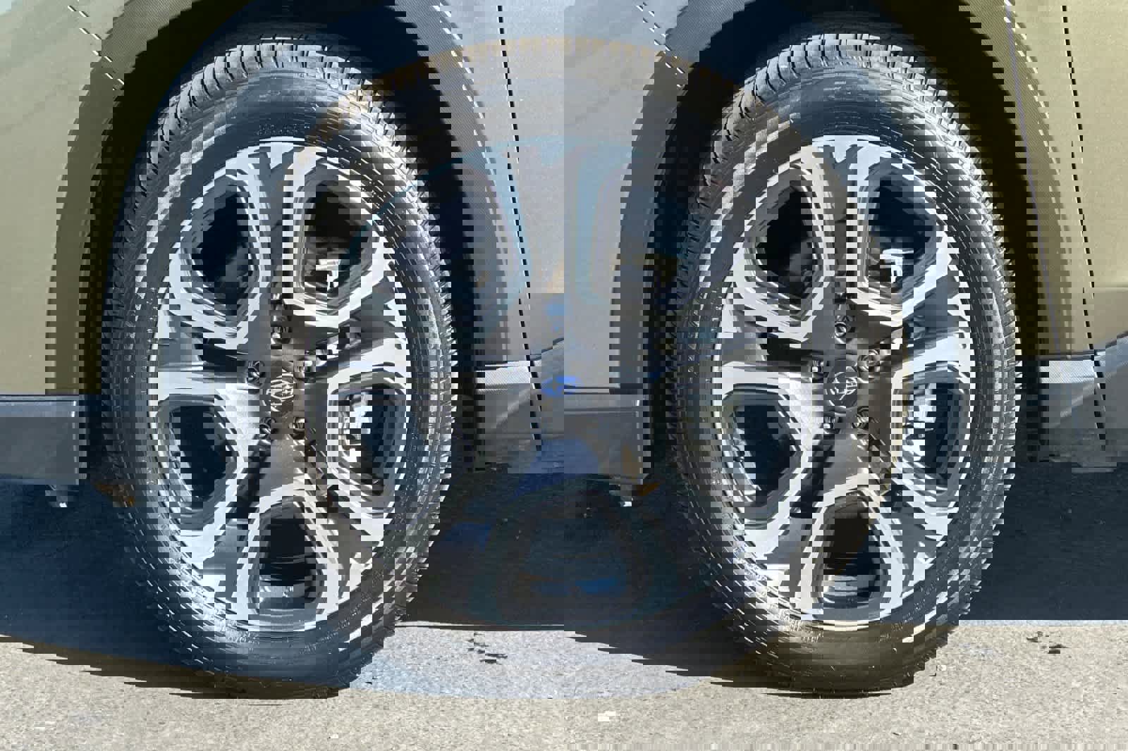 Used 2024 Subaru Ascent Limited w/ Technology Package image 34