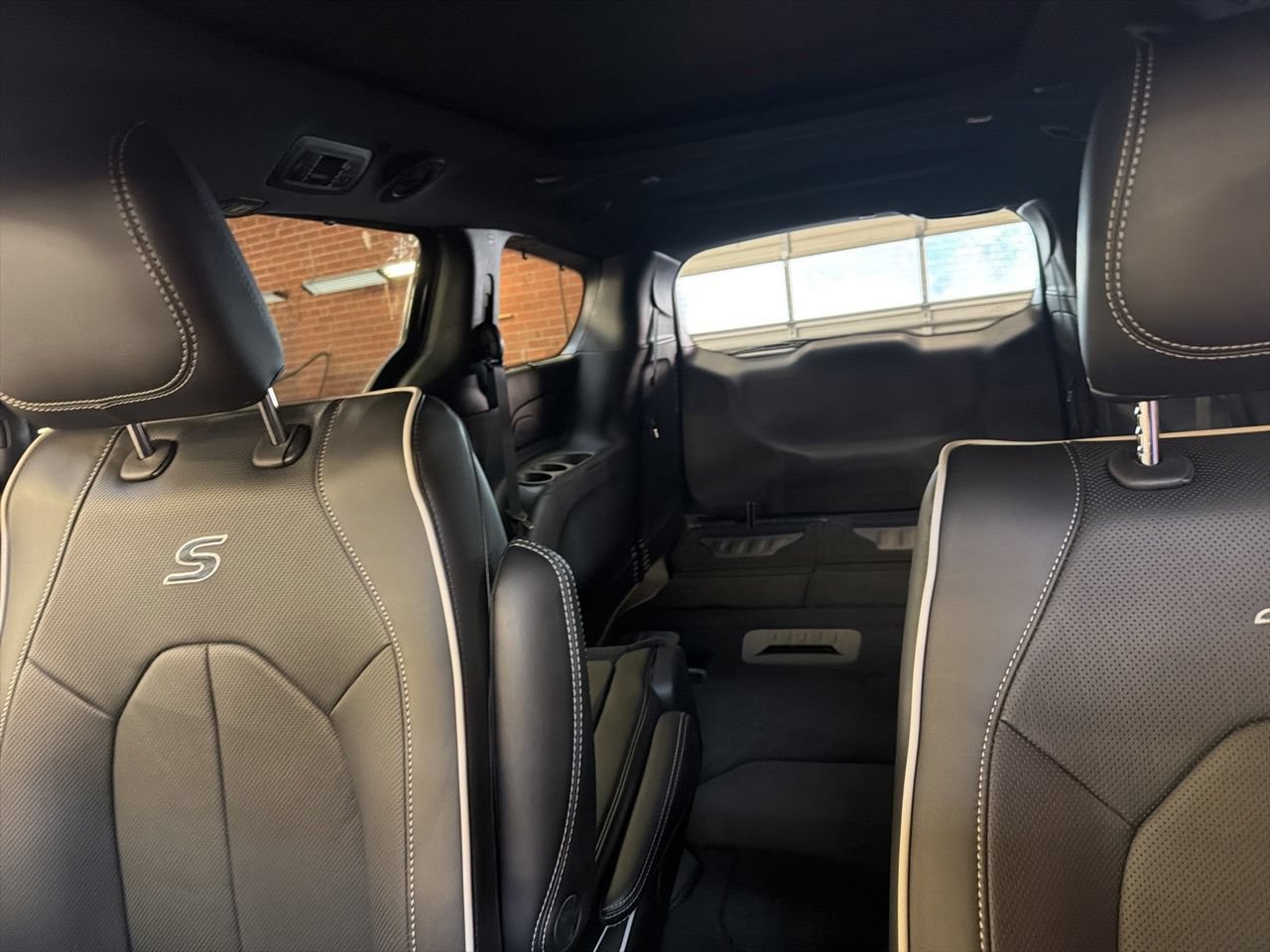 New 2027 Chrysler Pacifica Limited w/ S Appearance Package FWD image 22