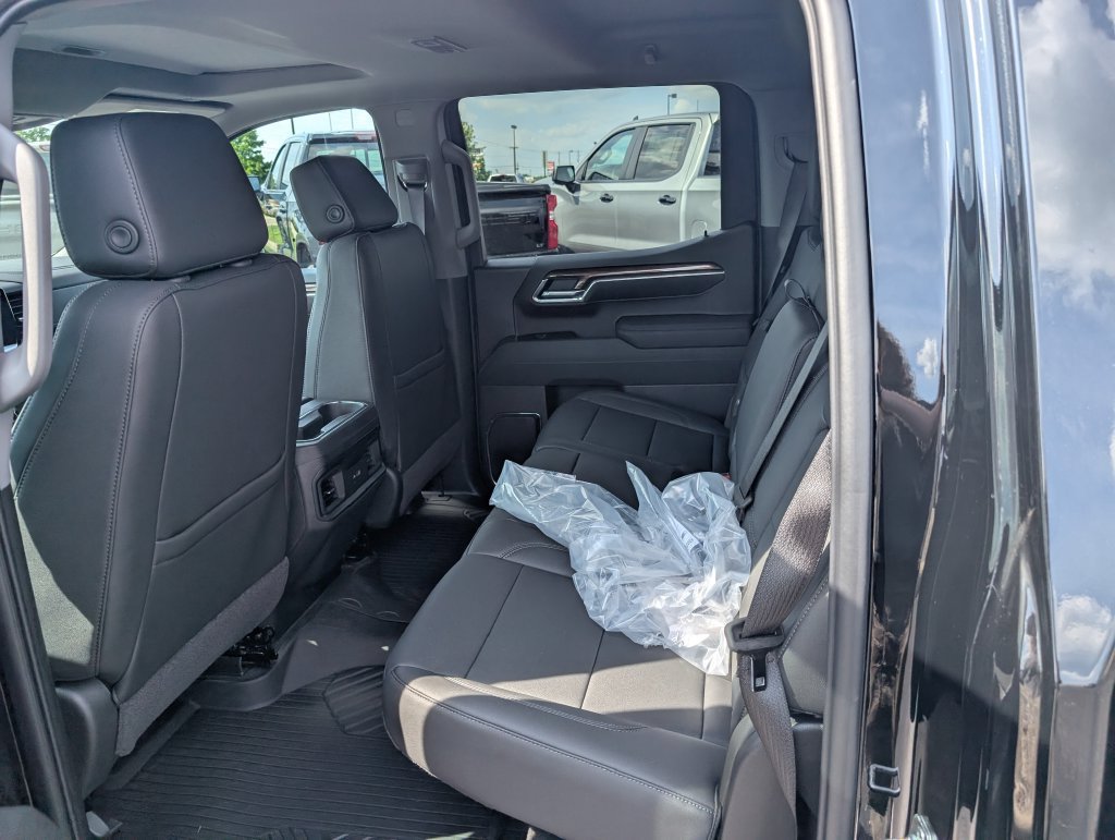New 2026 Chevrolet Silverado 1500 LT Trail Boss w/ LT Trail Boss Premium Package AWD/4WD image 10