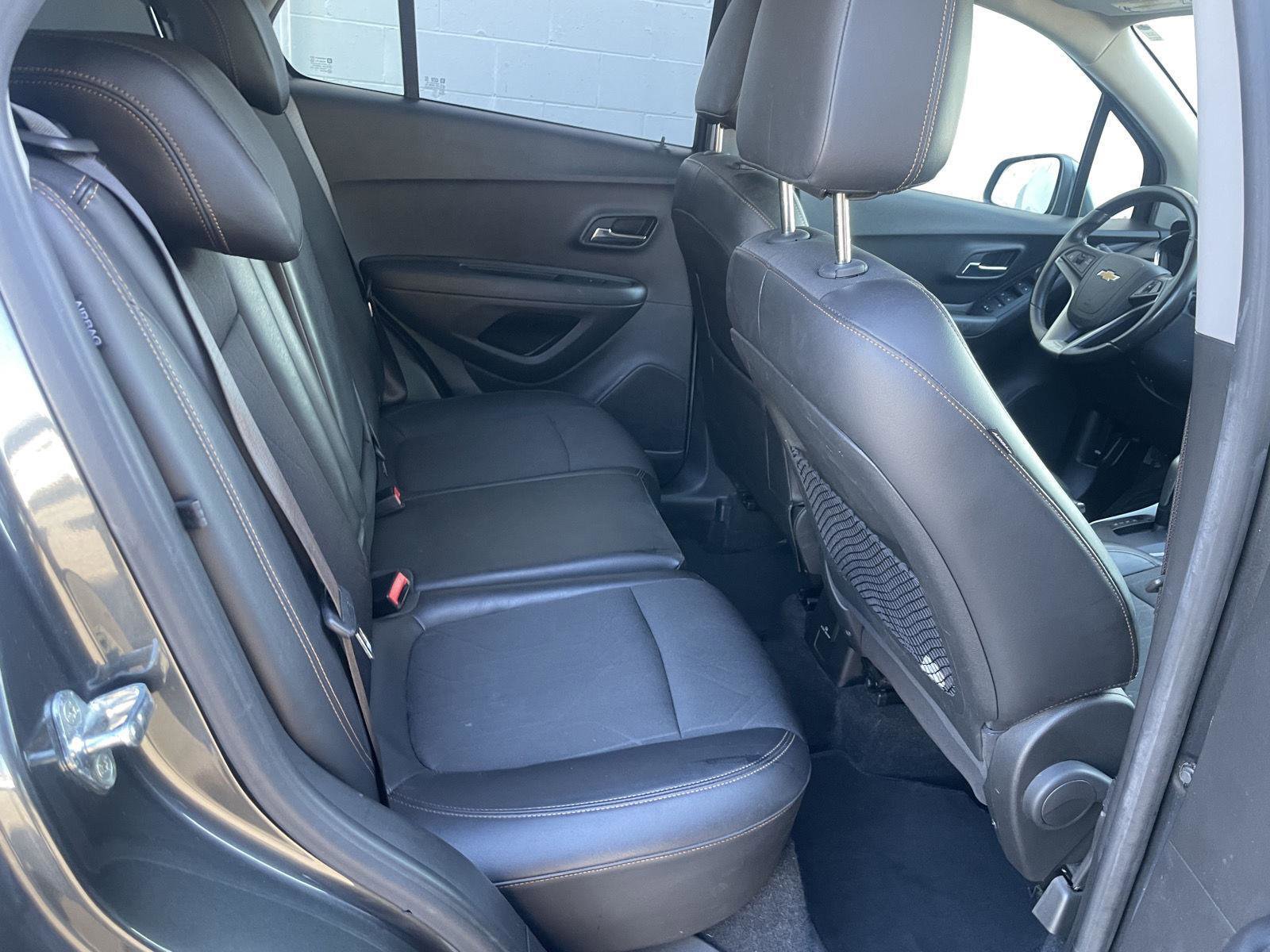 Used 2017 Chevrolet Trax LT w/ LT Convenience Package image 14