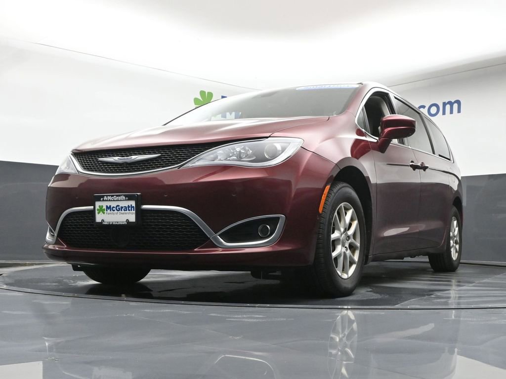 Used 2020 Chrysler Pacifica Touring w/ Advanced Safetytec Group image 6