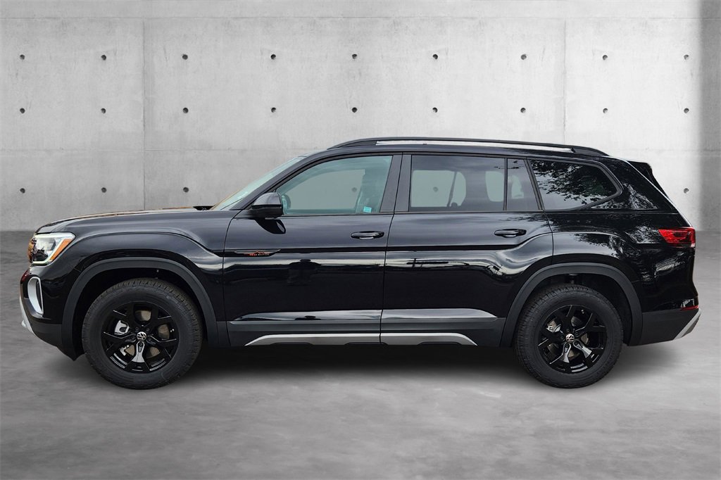 New 2025 Volkswagen Atlas Peak Edition SE image 24