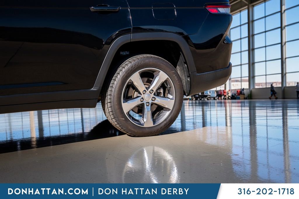 Used 2021 Jeep Grand Cherokee L Limited image 39