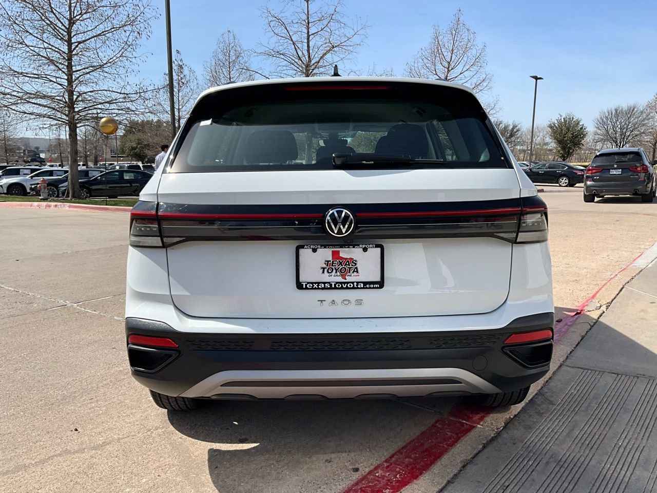 Used 2025 Volkswagen Taos S image 7