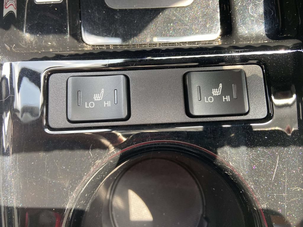 Used 2019 Toyota Prius Limited FWD image 31