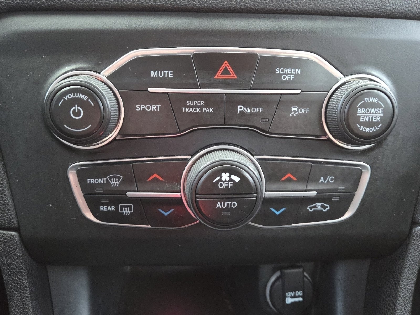 Used 2018 Dodge Charger R/T Scat Pack image 29