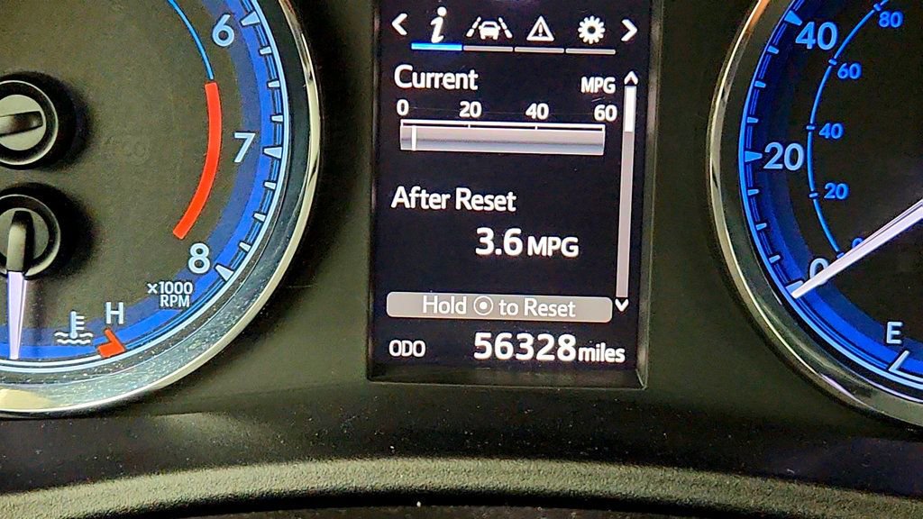 Used 2017 Toyota Corolla SE w/ Body Protection Package FWD image 15