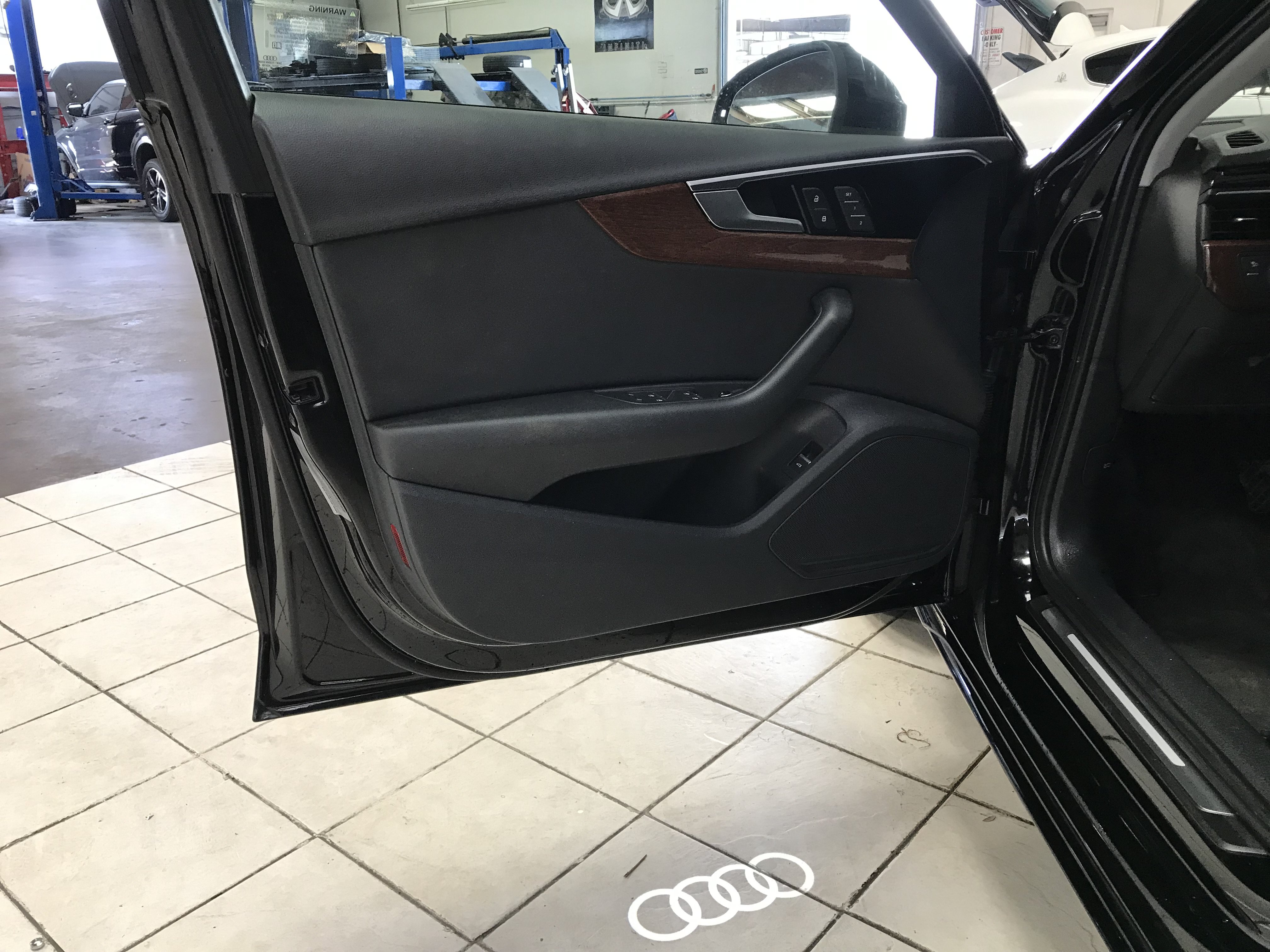 Used 2023 Audi A4 2.0T Premium w/ Convenience Package AWD/4WD image 7