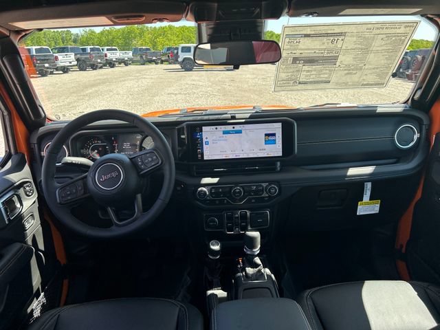 New 2025 Jeep Gladiator Sport w/ Premium Package AWD/4WD image 14