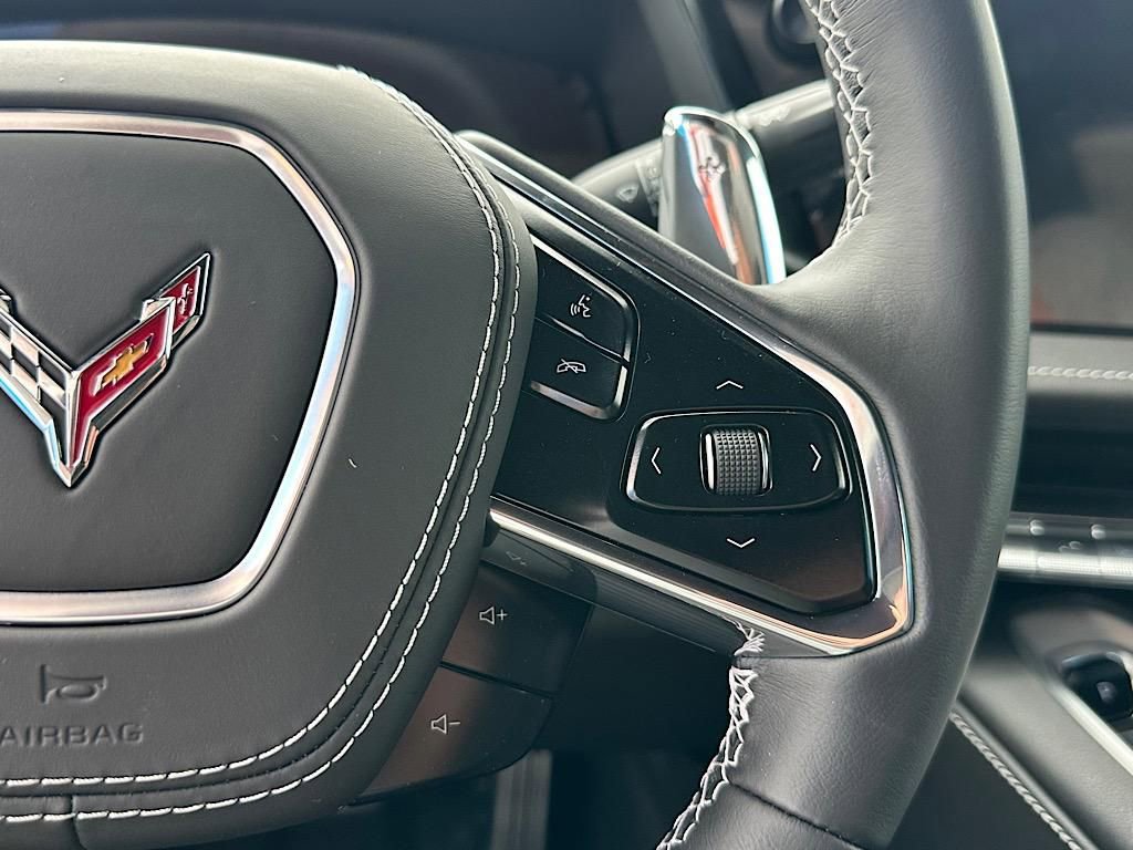 New 2026 Chevrolet Corvette Stingray Convertible w/ Z51 Performance Package image 21