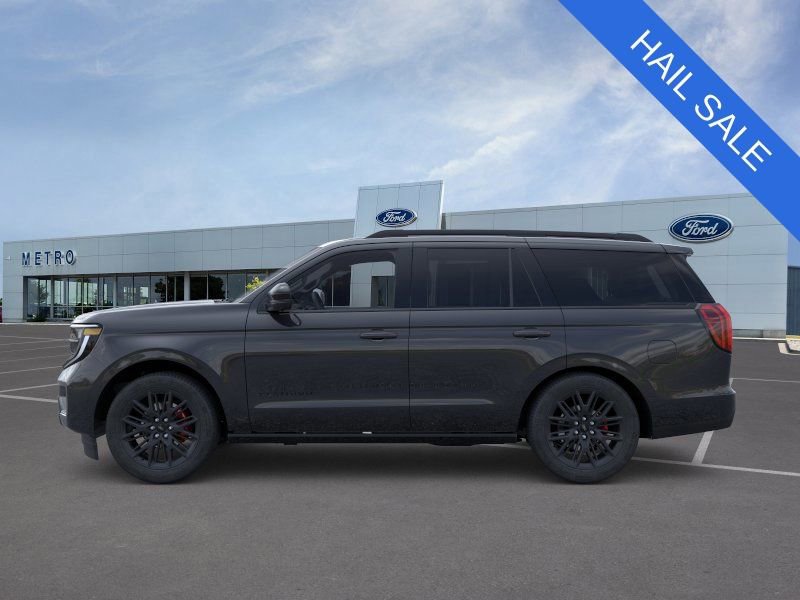 New 2025 Ford Expedition Platinum w/ Stealth Performance Package AWD/4WD image 3