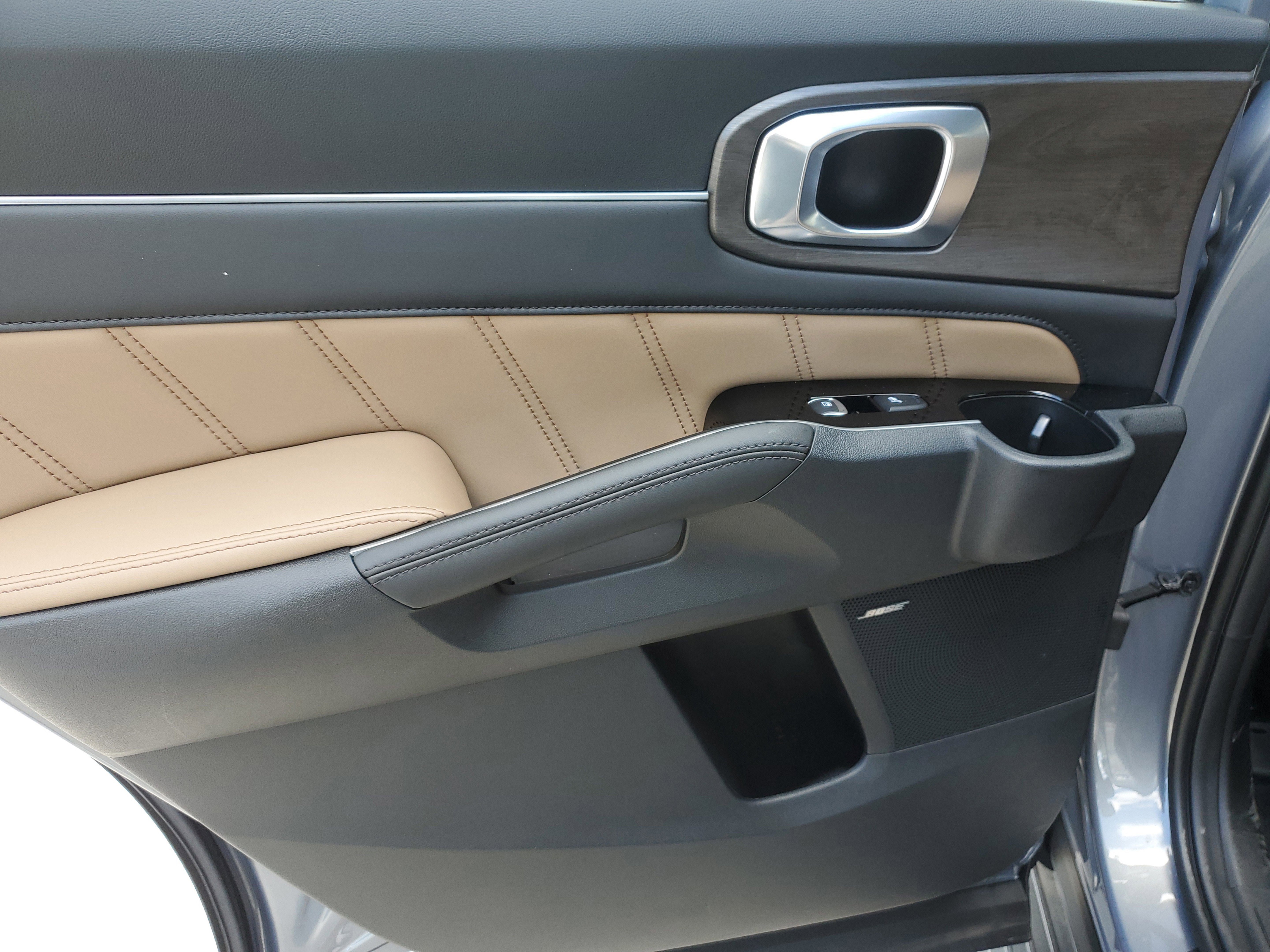 New 2025 Kia Sorento SX Prestige w/ Olive Brown Leather Package image 16