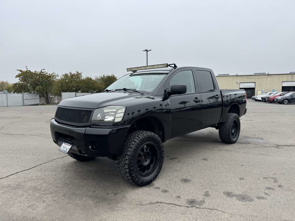 Used 2012 Nissan Titan S image 4