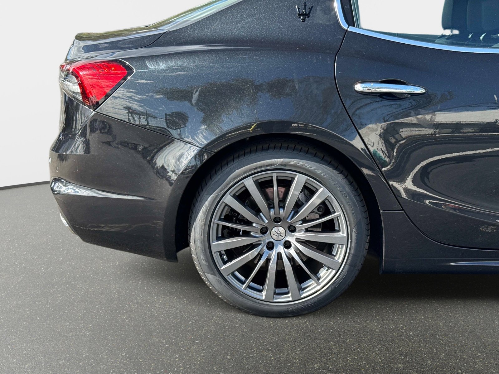 Used 2022 Maserati Ghibli Modena Q4 image 19