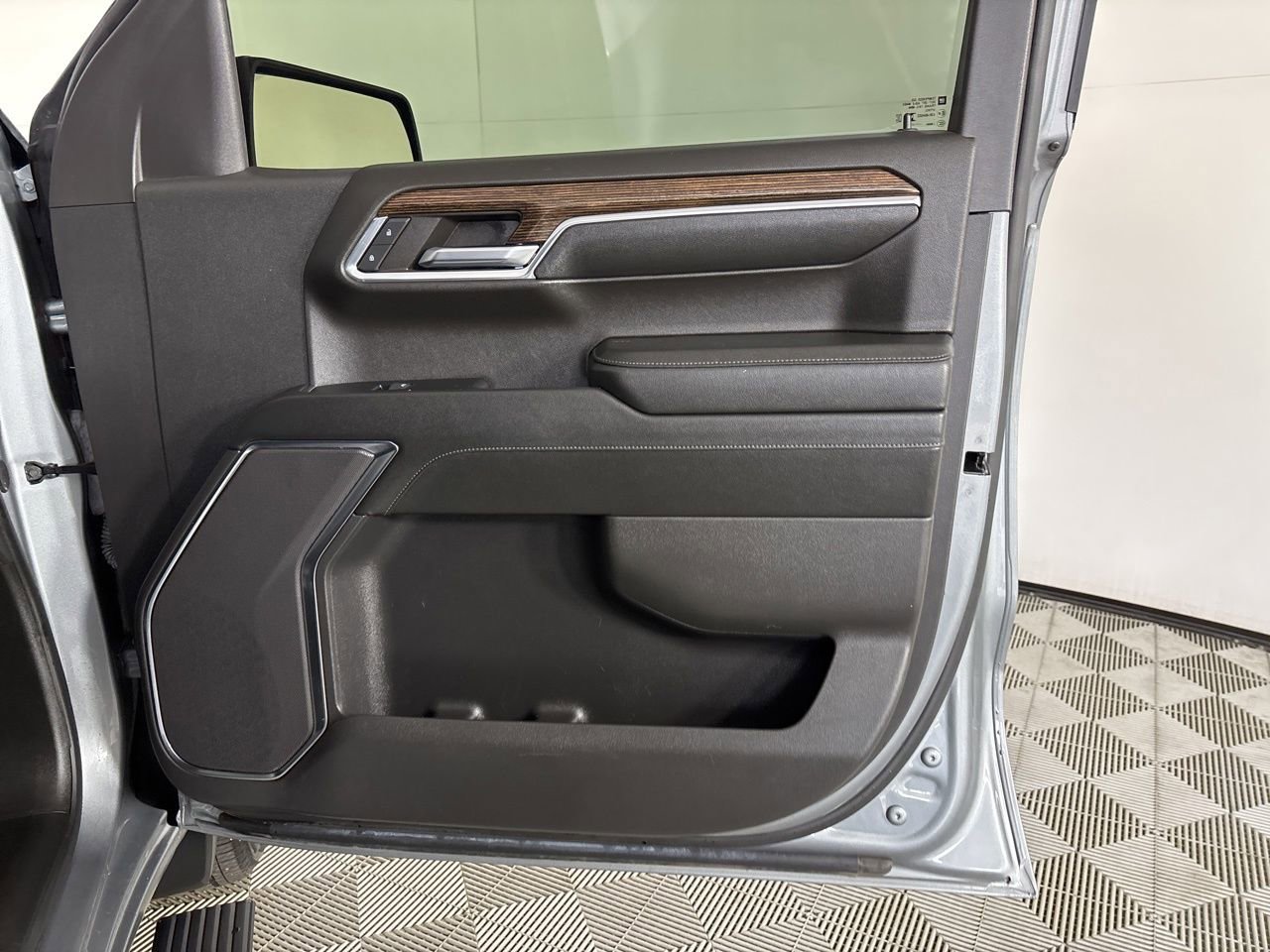 Used 2024 GMC Sierra 1500 Elevation AWD/4WD image 24