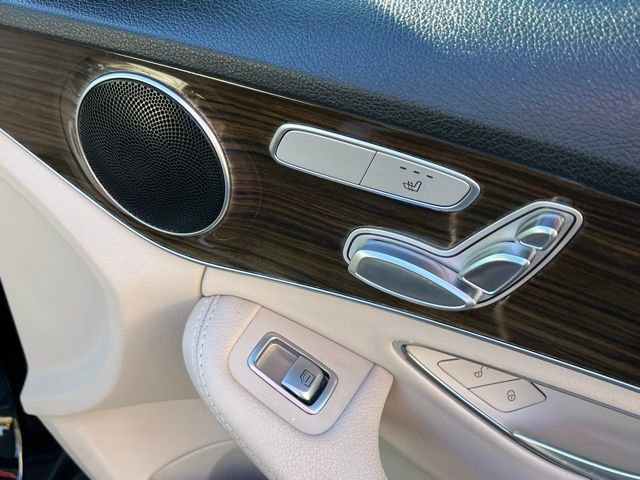 Used 2019 Mercedes-Benz C 300 Sedan image 19