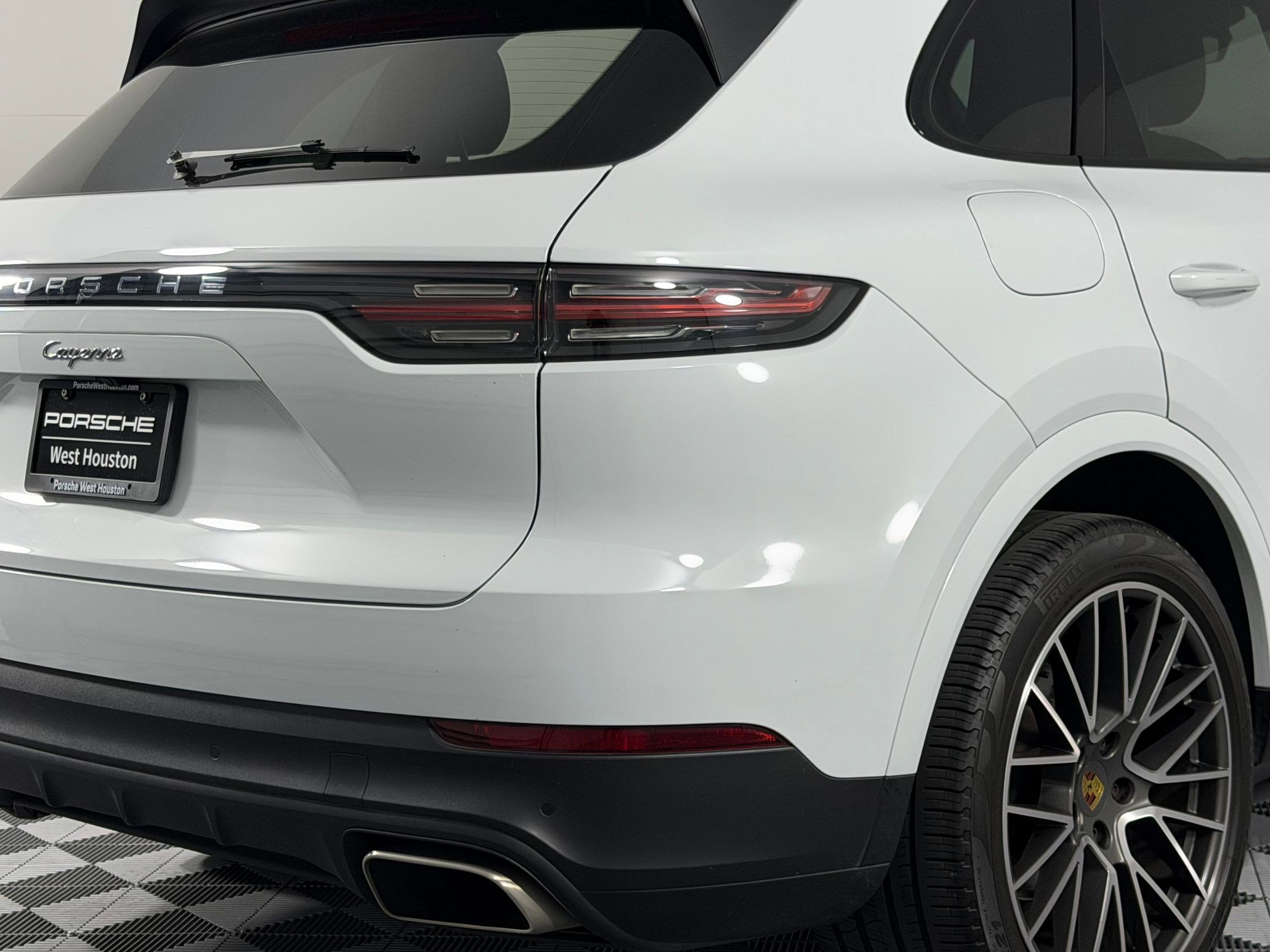 Certified 2023 Porsche Cayenne image 13