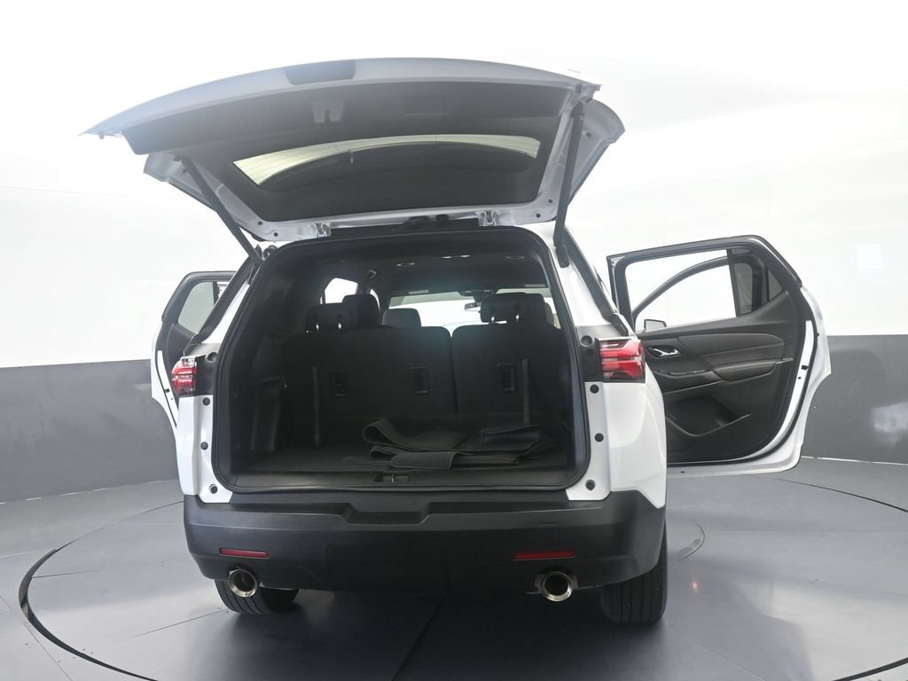 Used 2023 Chevrolet Traverse LT FWD image 74