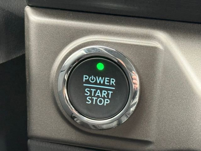 New 2025 Ford F150 Lightning XLT image 20